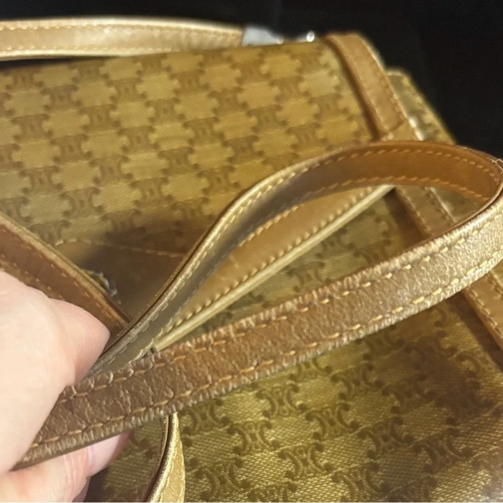 Celine elegant shoulder